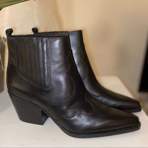 NWOT Sam Edelman Winona black leather western ankle booties size 9